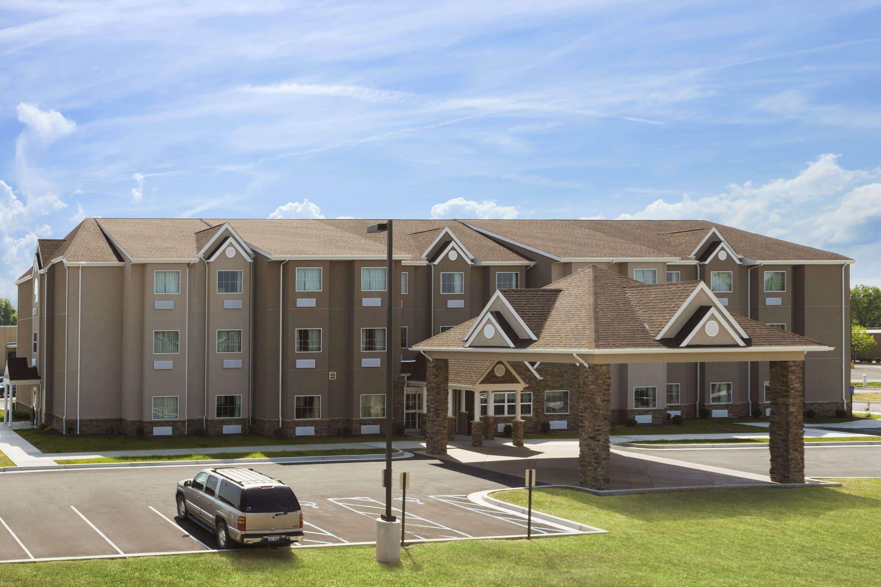 Sonesta Essential Fairmont Hotel Exterior photo